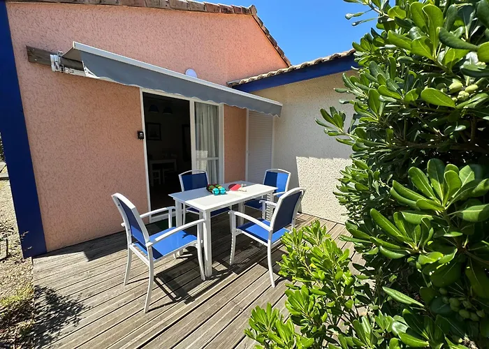 Prázdninový areál Mes Amours D'enfants - Les Villas Du Lac 3*